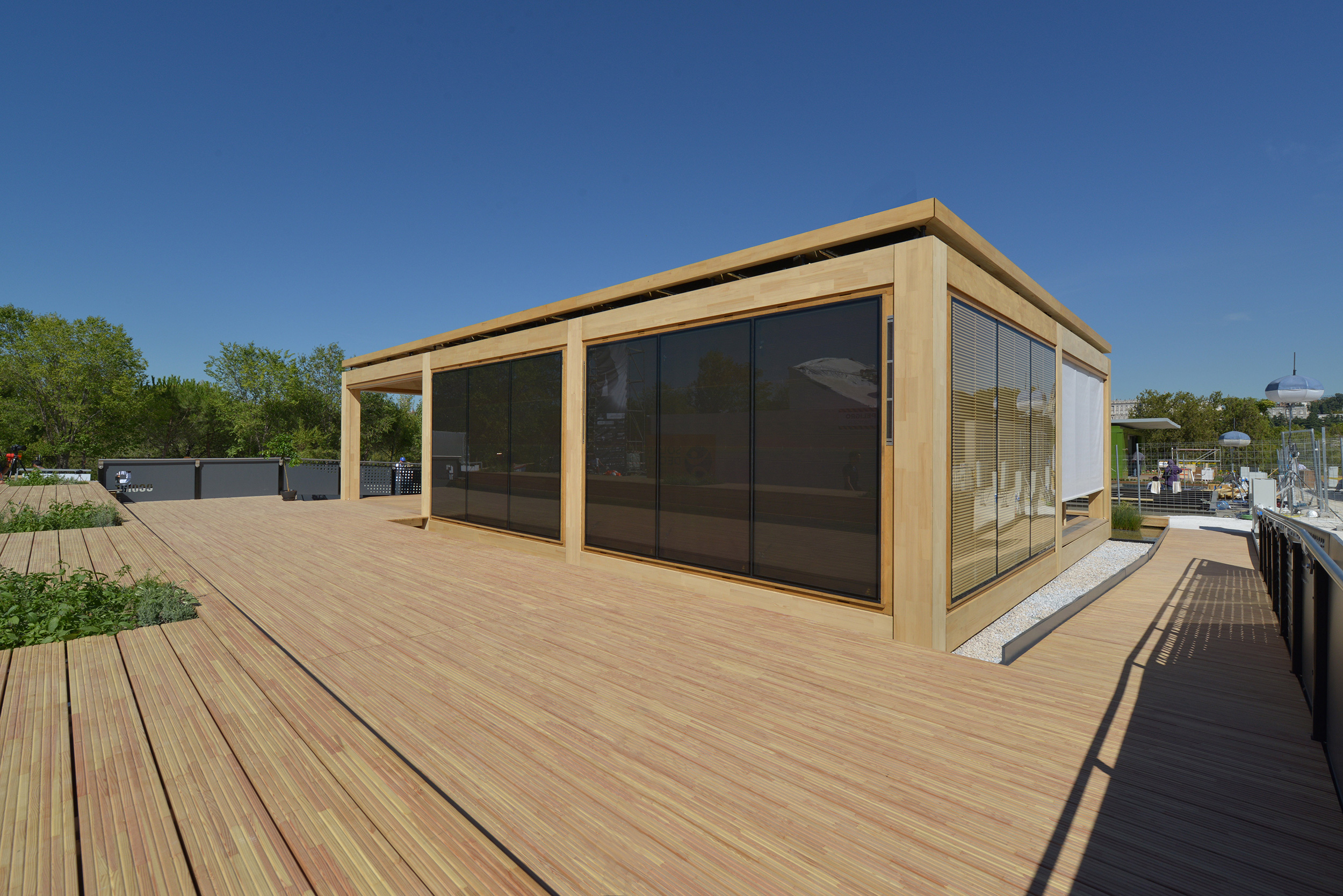 ECOLAR-Home—Aussenraum—Kai-Kasugai_s